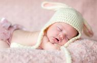 如何改正宝宝张嘴睡觉的习惯（婴儿张嘴睡觉的解决方法）