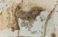 空调外机漏水墙壁渗水（空调漏水在墙壁留下的痕迹）