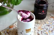 蓝莓酱冻酸奶制作方法（蓝莓酸奶怎样做酸酸甜甜）