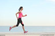 跑步减肥一天跑多少公里（跑步三个月肚子的变化）
