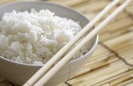 白米饭和糯米饭热量（米饭和糯米饭谁的热量高）