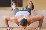 俯卧撑为什么能锻炼腰部肌肉（做俯卧撑可以锻炼腰部力量吗）