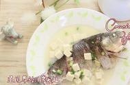 哺乳期可以吃鱼头豆腐汤吗（鱼头豆腐汤喂奶可以喝吗）