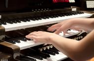 学钢琴可以用电子琴先练习吗（学习钢琴可以先用电子琴练习吗）