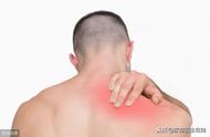 右肩膀长期酸痛怎么解决（肩膀一侧一直酸痛怎么回事）