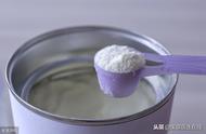 冲泡奶粉为何先加水再加奶（为什么冲奶粉要先放水再放奶）