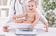 六个月的男宝宝一般身高体重标准（3岁半幼儿身高体重标准）