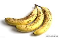 挑香蕉的正确方法视频（怎么选香蕉最简单的方法）