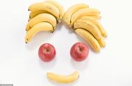 香蕉和苹果放一起为什么就会熟（生香蕉跟苹果放一起还是不熟）