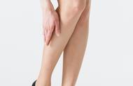 女人小腿粗壮的原因（小腿粗壮如何变细腿）