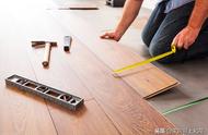 最简单铺木地板步骤（自己安装木地板需要哪些工具）