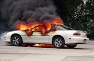 汽车打燃火自动加油怎么回事