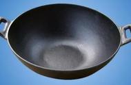 铁锅与钢锅有什么区别（怎么区分钢锅和铁锅的区别）