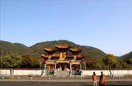 法雨寺图片大全（普陀山法雨寺九龙宝殿）