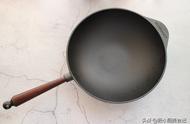 苏泊尔生铁铸铁锅开锅八个步骤（排名第一的铸铁锅）