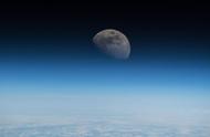 月球和太空中有空气吗（月球表面没有空气是为什么）