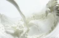 自制纯牛奶面膜的正确做法（自制纯牛奶面膜的正确方法）