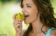 每天吃梨可以减肥吗（晚上吃梨可以减肥吗）