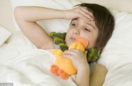 儿童鼻炎为什么晚上发烧（儿童鼻炎会反复发烧吗）