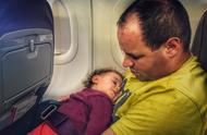 带婴儿坐飞机怎么买票（带着婴儿坐飞机怎么买票划算）