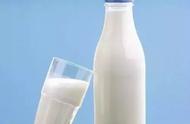 不小心喝了过期牛奶有什么影响（一不小心喝了过期牛奶怎么办）