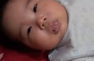 三个月的婴儿吐泡泡就是肺炎吗（三个月宝宝肺炎吐泡泡）