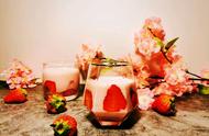 草莓奶昔的做法及配方（草莓奶昔的做法和配方带冰）