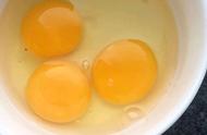 鸡蛋怎么有3个蛋黄