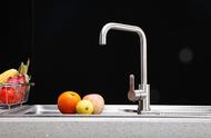 厨房水槽与台面漏水（厨房水槽和台面渗水怎么处理）