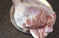 清汤羊腿肉的正确做法（清炖羊腿肉最简单的做法）