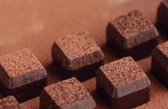 纯黑巧克力如何改成牛奶巧克力（100%的黑巧克力怎么做成甜巧克力）