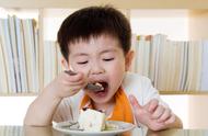 孩子积食如何排出来（越吃越积食的四种食物）