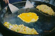 贵州蛋包洋芋怎么做的（蛋包洋芋的做法视频教学）
