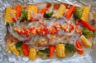 鲈鱼的最佳搭配蔬菜（鲈鱼的10种最佳吃法简单）