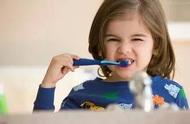 初中生天天不刷牙该怎样教呢