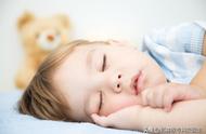 儿童鼻炎为什么晚上严重（儿童鼻炎要长期治疗吗）