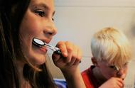 小苏打加牙膏可以美白牙齿吗（美白牙齿最有效的方法）
