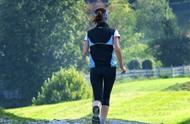 跑步如何保护膝盖（女人抗衰老最好的运动）