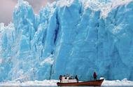 南极冰川为什么是蓝色（为什么南极有一大片冰川）