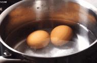 蒸鸡蛋爆开了是鸡蛋坏了么（蒸鸡蛋用开水蒸还是用冷水蒸）
