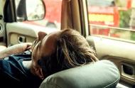 冬天车内开空调睡觉的正确方法（冬天车里开空调睡觉的正确方法）