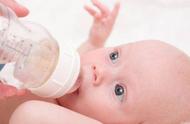 婴儿吃撑的六种表现（新生儿肚子胀气怎么办最快的方法）
