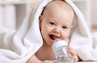 婴儿喝水的正确方式（宝宝怎样正确喝水）