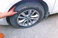 轮胎被钉子扎了怎样使用胶条补胎（轮胎被钉子扎了哪种补胎比较好）