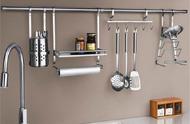 厨房置物架要碳钢的还是太空铝的（厨房置物架碳钢和不锈钢哪个好）