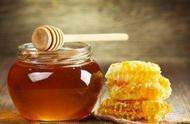 蜂蜜的功效与禁忌（蜂蜜相克的食物）