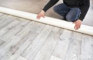 地板革安装方法和步骤（家用地板革怎么安装）