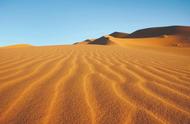 沙漠里的沙子能盖房子吗（沙漠的沙子不能盖房子吗）