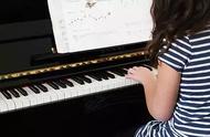 女孩子学钢琴重要吗（女孩子几岁学钢琴最好）