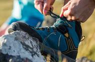 户外登山鞋鞋带系法（登山鞋鞋带的正确穿线方法）